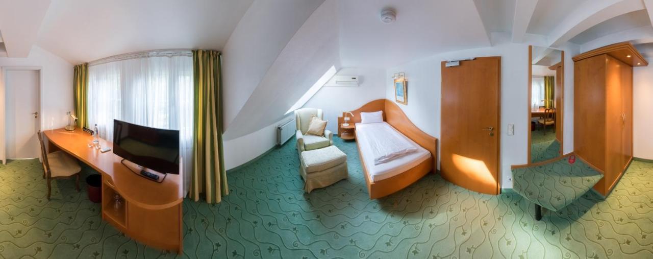 Hotel Villa Im Park Düsseldorf Rum bild